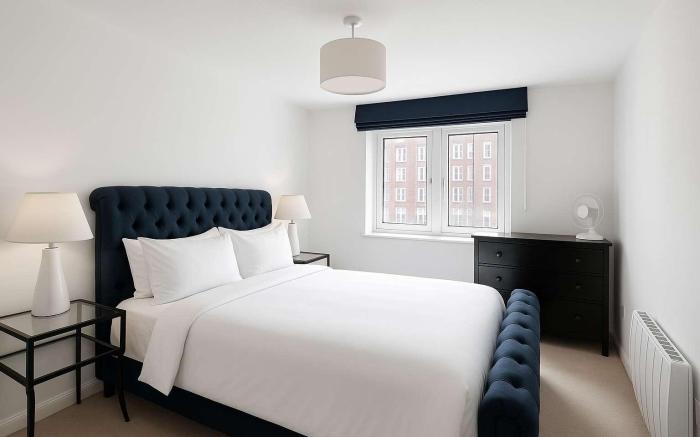 Riverside 1bd near Canary Wharf