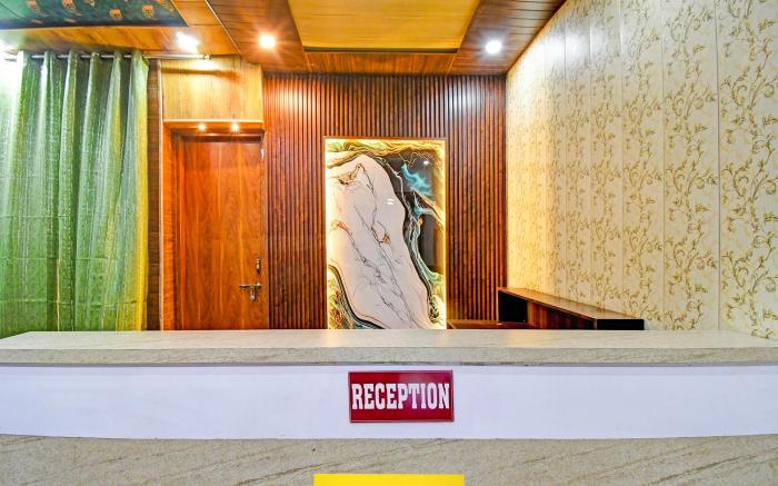 FabHotel Raghunandan Inn