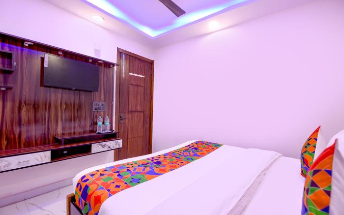 FabHotel NP International