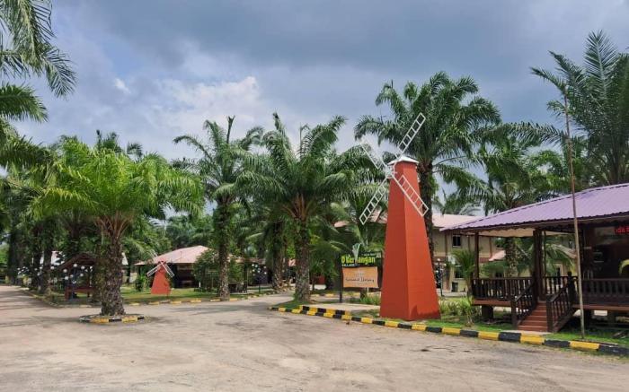 D'KERIANGAN VILLAGE