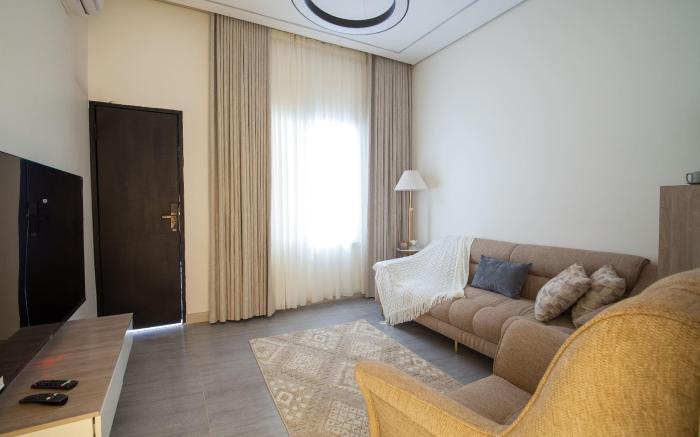 Elite One-Bedroom Apt AlRimal-6