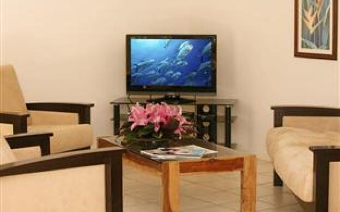 Central Plaza Port Douglas Apartments