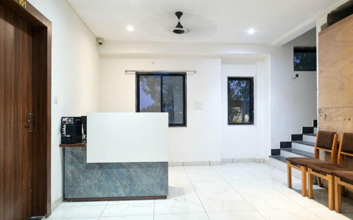 ownhouse Rajendra Nagar Main Road Formerly Hotel Sachin Agarwal.
