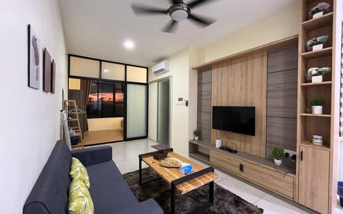 Manhattan Suites ITCC by The Weeknd Residence