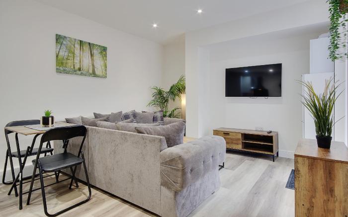 Wimborne Road Apartment 4