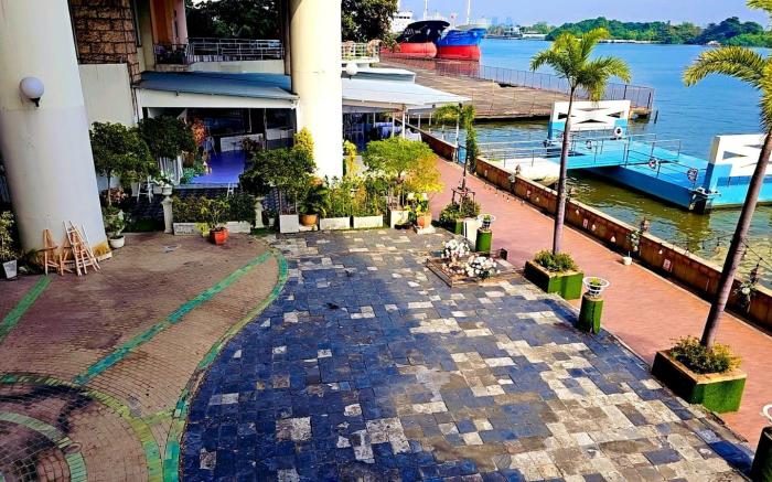 River View Active 6