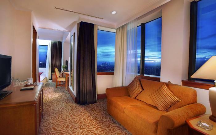 Menara Peninsula Hotel