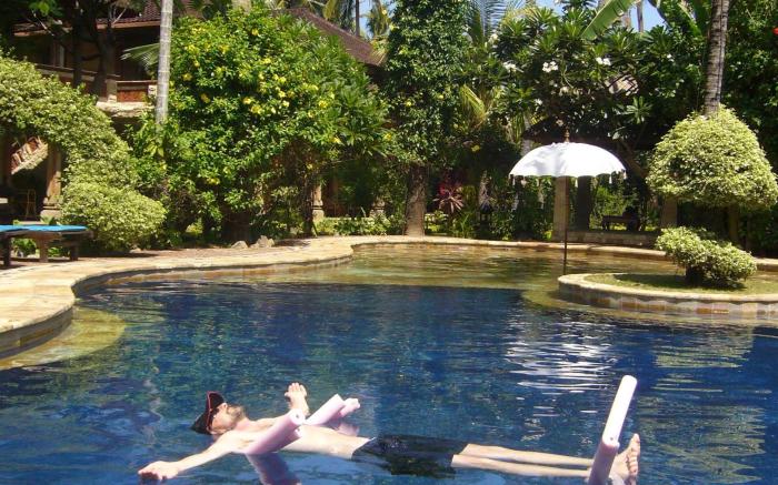 Rambutan Lovina Hotel