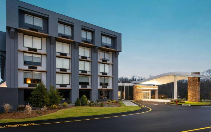 Fairfield by Marriott Inn & Suites Springfield Enfield