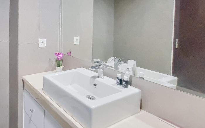 Best Deal Studio Patraland Amarta Apt By Travelio