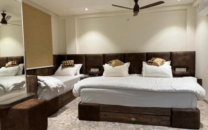 Hotel Sajanshree