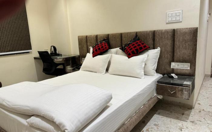 Hotel Sajanshree