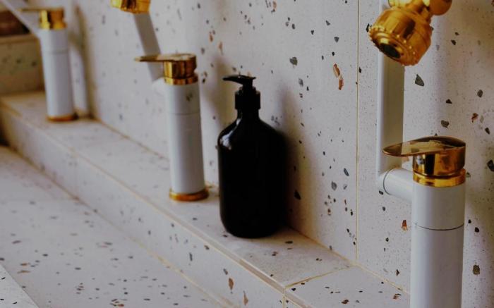 Senai airport vintage 2pax room