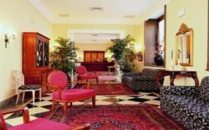 Hotel Federico II Central Palace