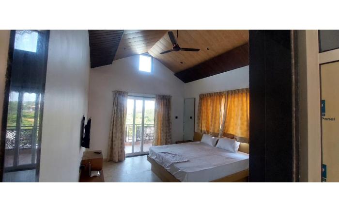 Rajapuri Caves Hills Resort