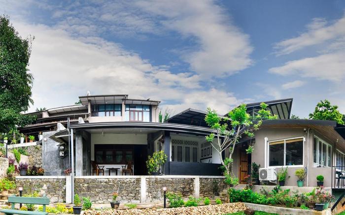 Thotupola Residence