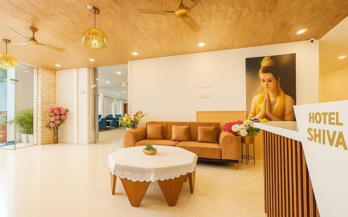 Hotel Shiva Lake - Near Mussoorie Lake