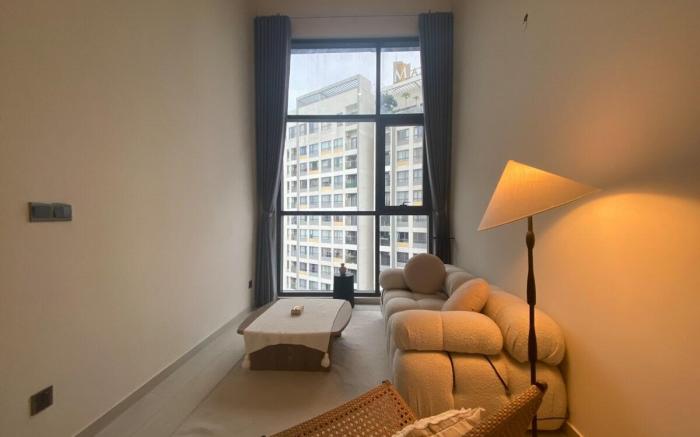 Zeus Living - Day Dream on Highest  Room (3201)