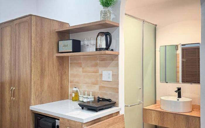 H” Home : Căn hộ mới, có ban công thang máy quận 1