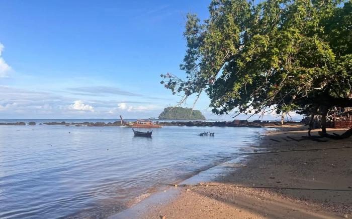 Ban Slow life  koh libong