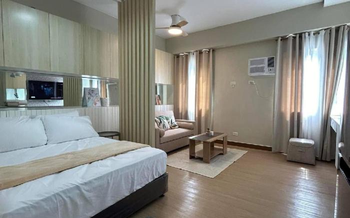 THE LUXURY SUITES@HOPE RESIDENCES 