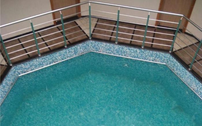 Holiday Aapke liye Water Fall Hotel