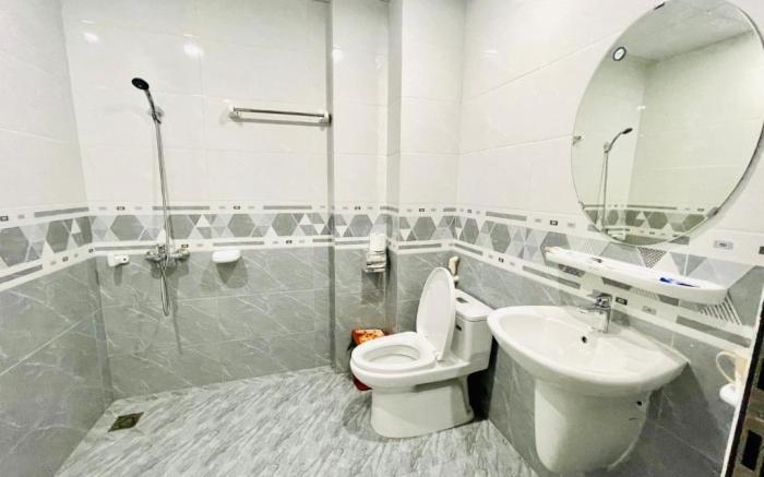 Little Vietnam Hotel - Cat Ba