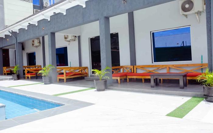 Ibizza Pit Hotel and Suites