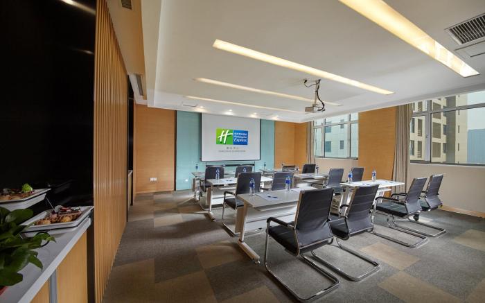 Holiday Inn Express Tangshan Downtown By IHG