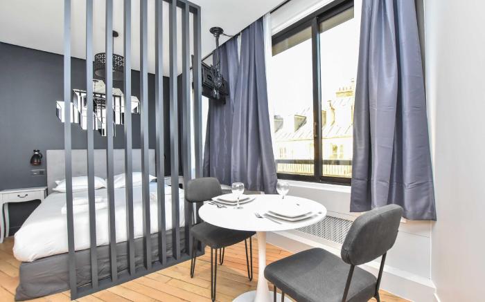 Chic studio w/ jacuzzi - 2P - near Palais Garnier