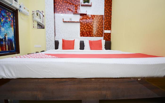 OYO Flagship Hotel The Ferns