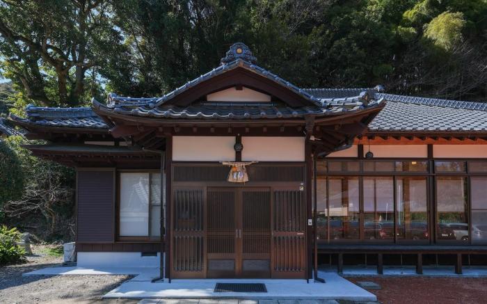 Yakuimon 薬医門の宿