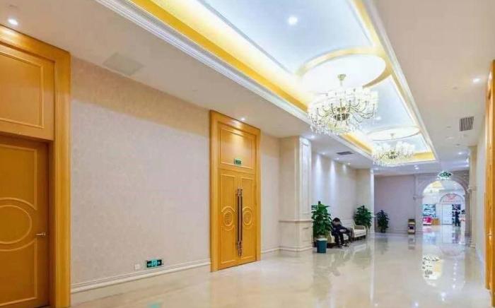 Vienna International Hotel Changsha Xiangjiang North Road Jinxia Metro Station