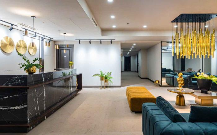 HOTEL METROPOL Club House
