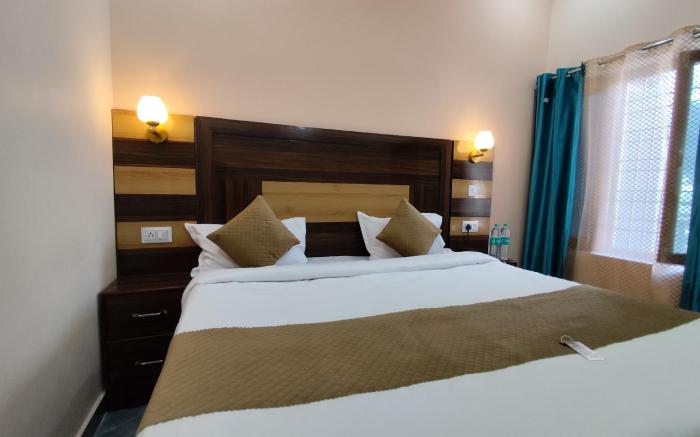 Geetanjali Palace Hotel & Restaurant 