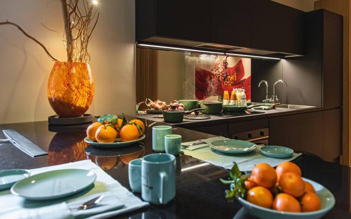 Charming Roma Apartment with Terrace - Perfect for Families and Friends