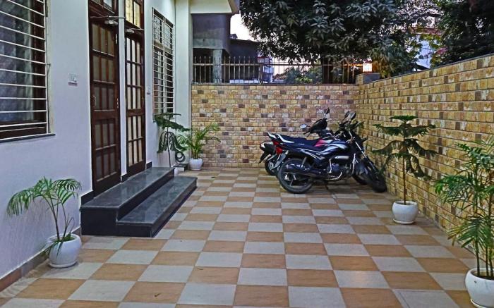 Bed & Breakfast | Entire 1bhk Flat |With Caretaker