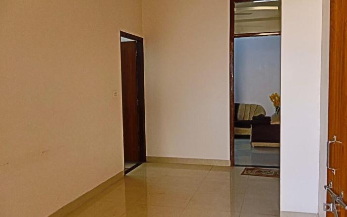 Bed & Breakfast | 1bhk Flat | With Caretaker