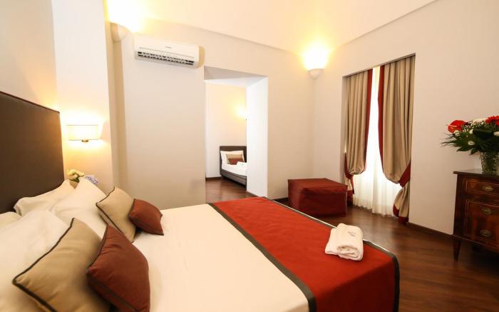 Decumani Hotel De Charme