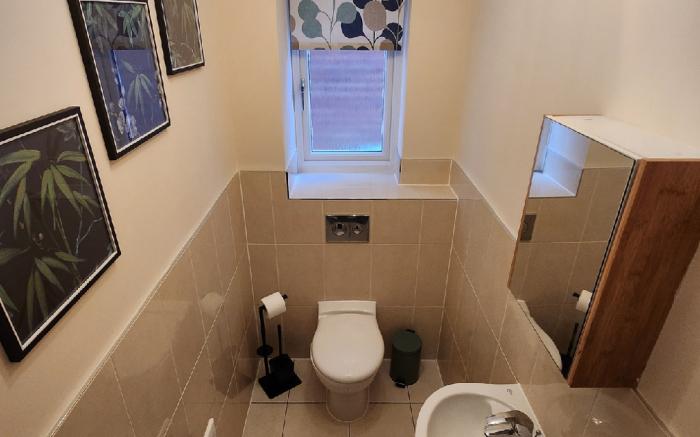 Lovely 5 Bedroom House with Parking in Aylesbury