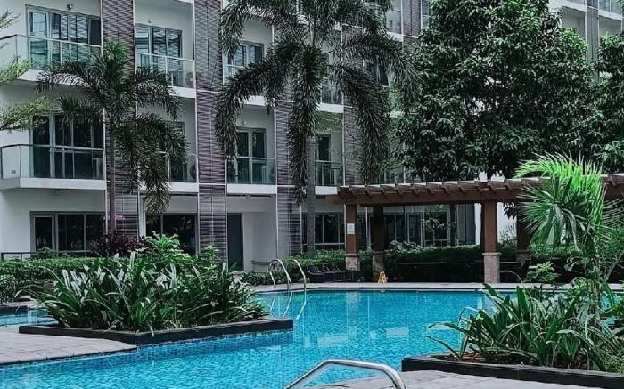 Comfy Condotel Across NAIA Terminal 3 