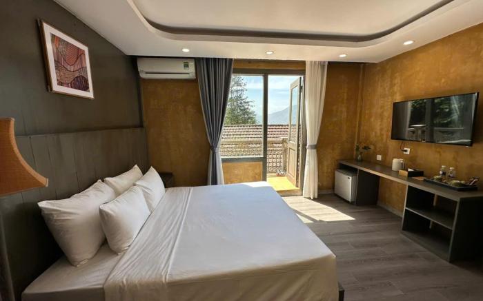 Azalea Muong Hoa Sapa