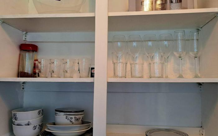 Cozy 2BR Home Pets Welcome  Free Parking  Wifi