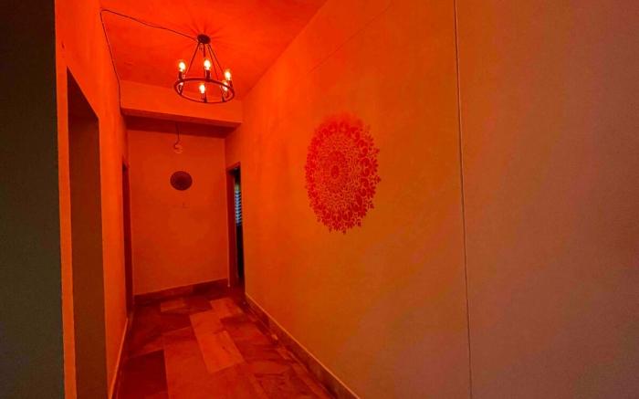 Beautiful 2bhk with free parking