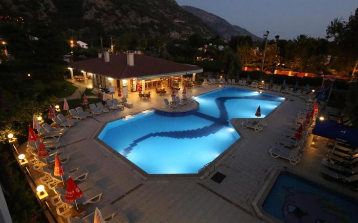 Mavruka Hotel