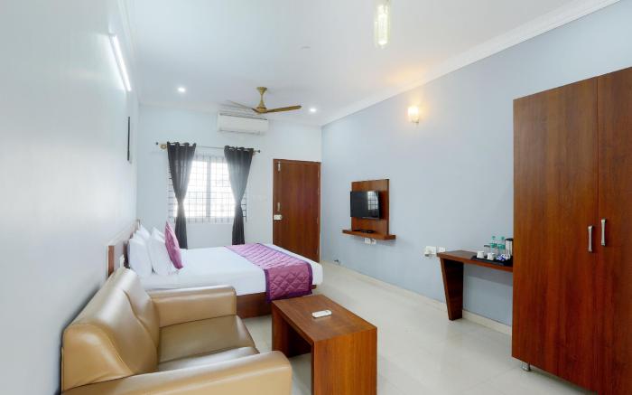 Gateway Transit Hotel