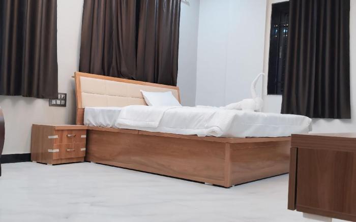 Hotel Pooja Inn & Restauants & Lodge