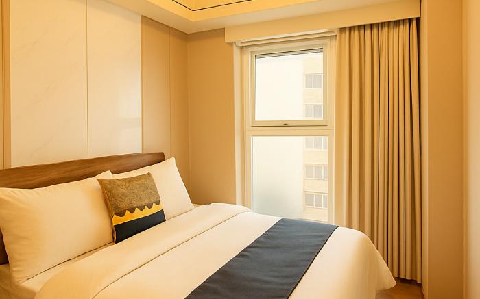 3BR Bay Penthouse Vibe • Walk to Okada & MOA
