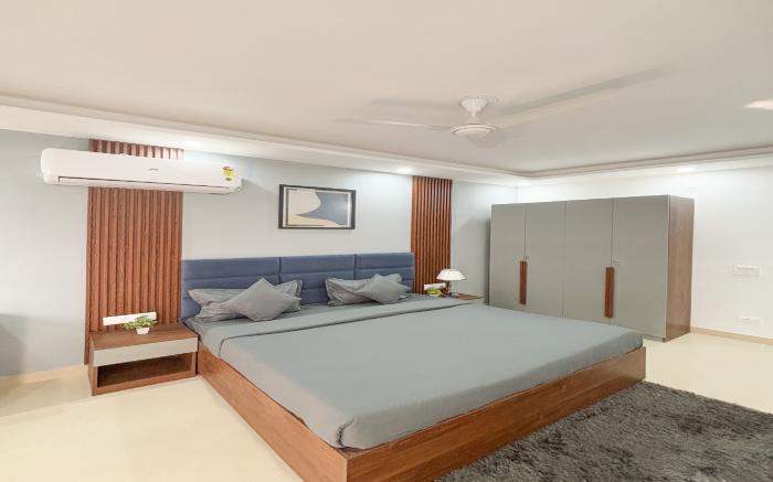 Housr Sector 56 Gurgaon Near Golf Course Road
