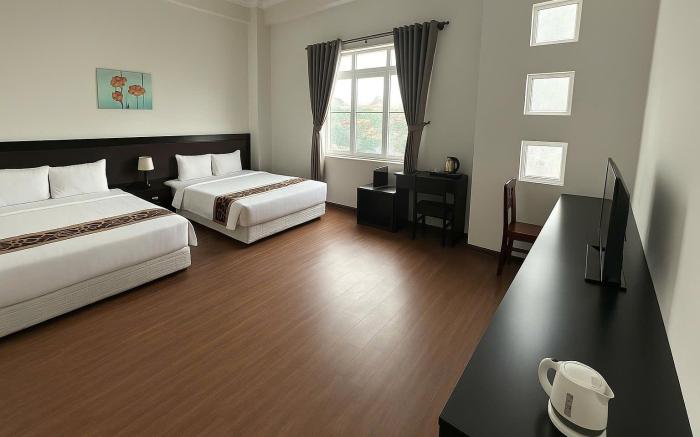 Lilly Hotel & Spa - Near Dalat Night Market